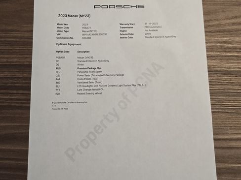 Certified 2023 Porsche Macan AWD/4WD image 29