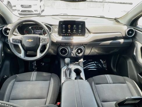 Used 2024 Chevrolet Blazer LT w/ Convenience Package FWD image 28