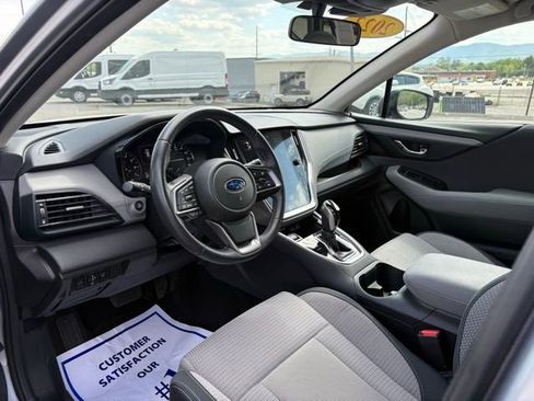 Used 2023 Subaru Outback Premium AWD/4WD image 3