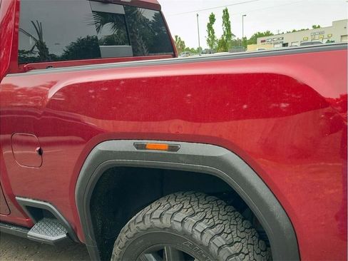 Used 2024 GMC Sierra 2500 AT4 w/ AT4 Premium Plus Package AWD/4WD image 6