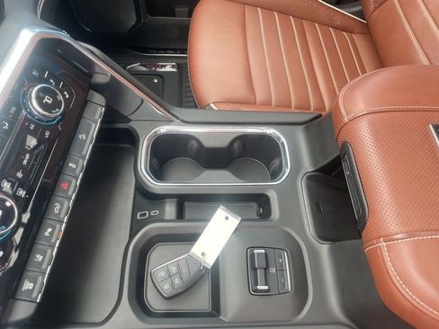 Used 2024 GMC Sierra 2500 Denali Ultimate image 22