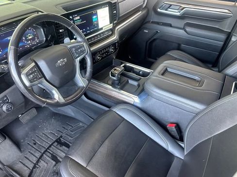 Used 2022 Chevrolet Silverado 1500 LT Trail Boss w/ Convenience Package II AWD/4WD image 10