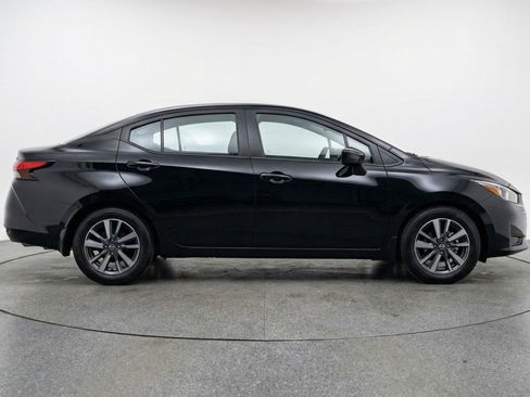 Used 2025 Nissan Versa SV FWD image 11