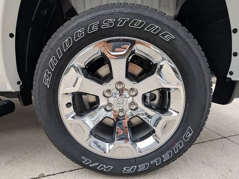 New 2026 RAM 1500 4x4 Crew Cab image 48