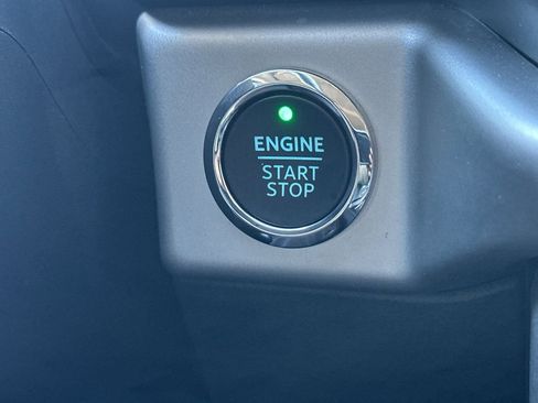 Used 2024 Ford Expedition Max XLT image 24