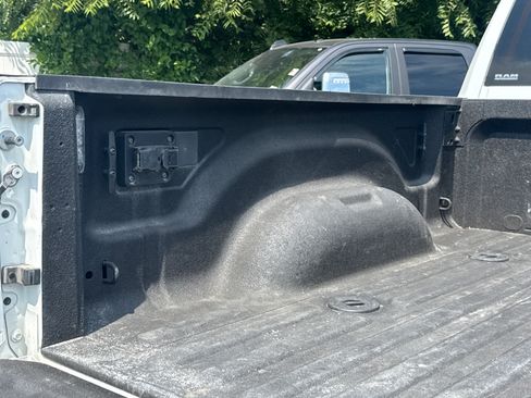 Used 2022 RAM 3500 Tradesman w/ Towing Technology Group AWD/4WD image 19