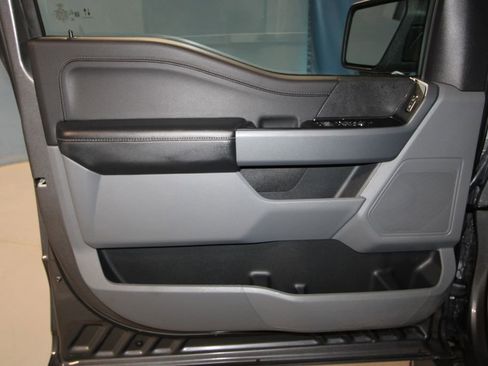 Used 2024 Ford F150 XLT w/ Tow/Haul Package image 5