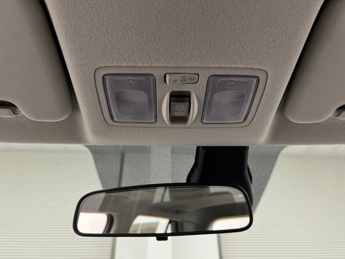 Used 2025 Hyundai Venue SEL FWD image 51