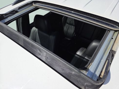 Used 2014 Jeep Grand Cherokee Limited AWD/4WD image 8
