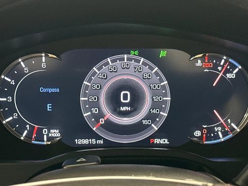 Used 2018 Cadillac Escalade ESV Premium Luxury AWD/4WD image 18