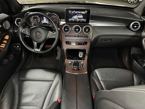 Certified 2019 Mercedes-Benz GLC 350e 4MATIC image 41