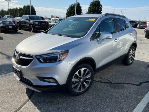 Used 2018 Buick Encore Premium image 3