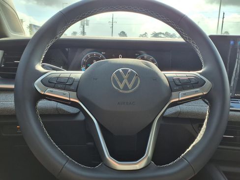 New 2026 Volkswagen Tiguan S FWD image 11