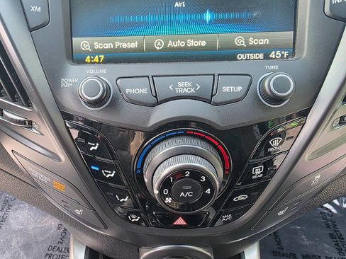 Used 2016 Hyundai Veloster Turbo image 31