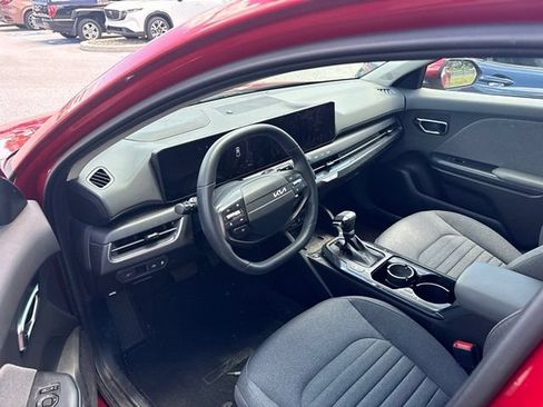 Used 2025 Kia K4 EX FWD image 5