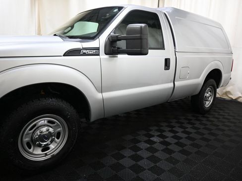 Used 2015 Ford F250 XL w/ XL Appearance Package image 14