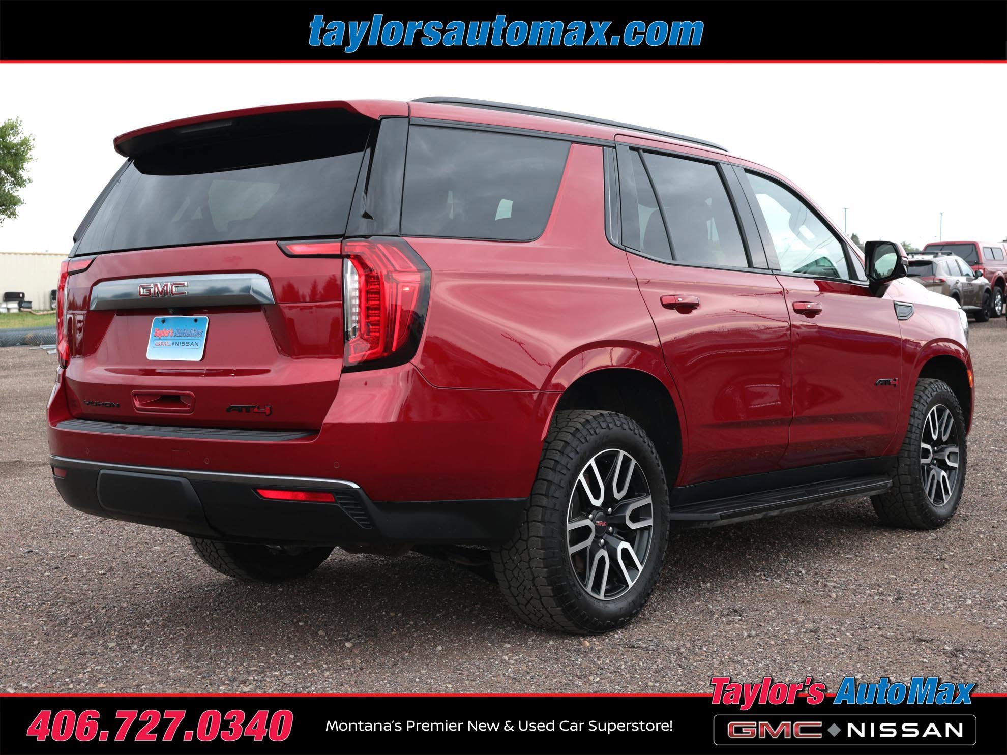 Used 2024 GMC Yukon AT4 w/ Technology Package AWD/4WD image 4