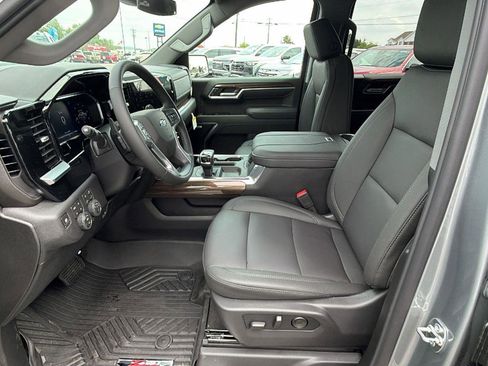 New 2026 Chevrolet Silverado 1500 RST w/ RST All Star Premium Package AWD/4WD image 14