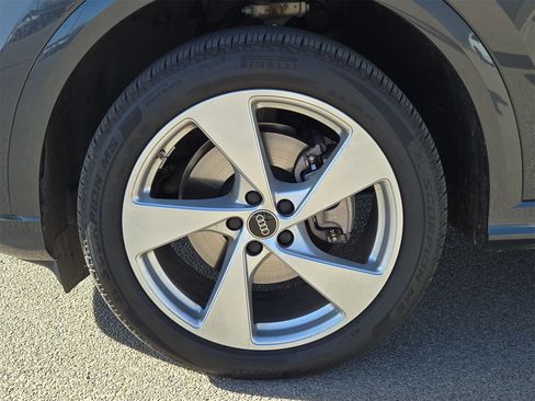 Used 2025 Audi Q5 Premium Plus w/ Premium Plus image 11