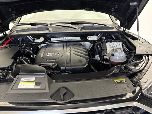 Certified 2023 Audi Q5 2.0T Premium Plus AWD/4WD image 11
