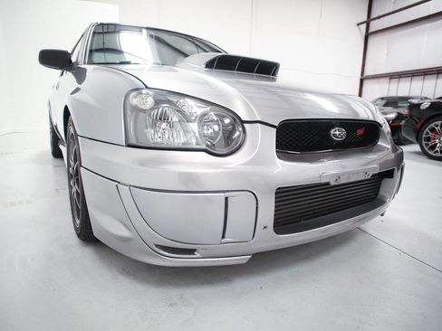 Used 2005 Subaru Impreza WRX STI image 10