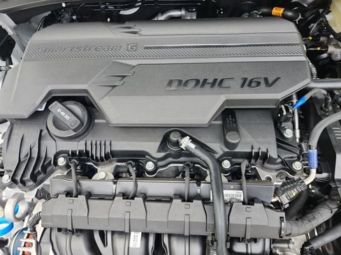 New 2026 Hyundai Elantra Sport image 21