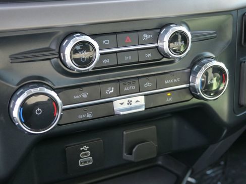 Used 2025 Ford F150 XLT w/ Equipment Group 301A Standard image 23