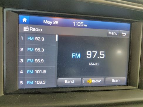 Used 2019 Hyundai Elantra SEL FWD image 25