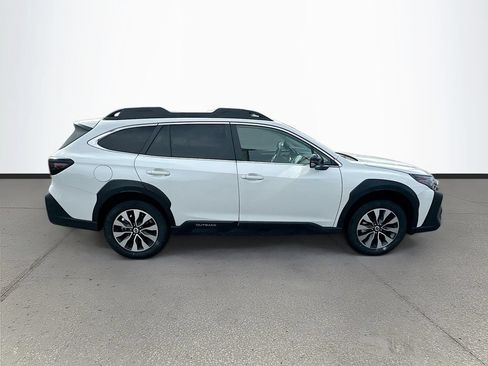 Certified 2025 Subaru Outback Limited AWD/4WD image 8