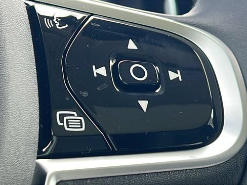 New 2026 Volvo XC60 B5 Plus AWD/4WD image 20