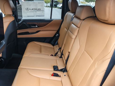 New 2026 Lexus LX 600 4WD w/ Luxury Package image 20