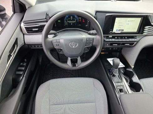 New 2026 Toyota Camry LE image 9
