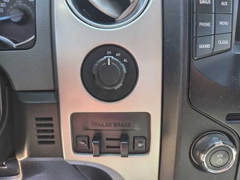 Used 2014 Ford F150 XLT w/ Equipment Group 302A Luxury AWD/4WD image 8