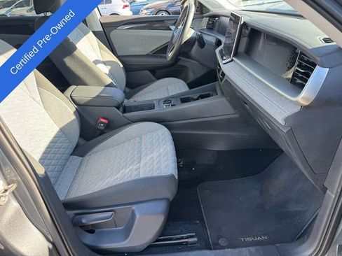 Certified 2025 Volkswagen Tiguan S image 14