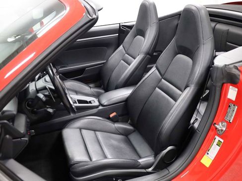 Certified 2022 Porsche 911 Carrera RWD image 5