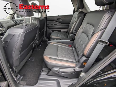 New 2026 Nissan Pathfinder Platinum AWD/4WD image 22