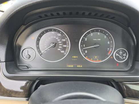 Used 2011 BMW 528i Sedan image 30