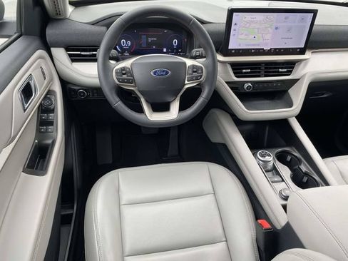 New 2026 Ford Explorer Active w/ Active Comfort Package AWD/4WD image 10