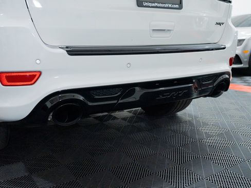 Used 2019 Jeep Grand Cherokee SRT AWD/4WD image 10