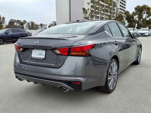 New 2026 Nissan Altima 2.5 SV w/ SV Premium Package FWD image 8