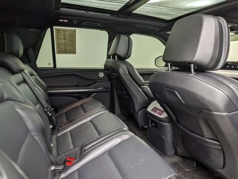 Used 2025 Lincoln Navigator Reserve w/ Jet Appearance Package AWD/4WD image 43