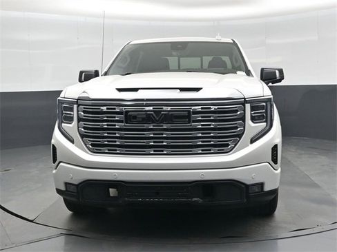 Used 2023 GMC Sierra 1500 Denali w/ Denali Reserve Package image 9