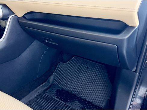 Used 2019 Toyota RAV4 LE image 34