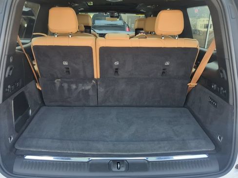 Used 2024 Jeep Grand Wagoneer Series III w/ Rear Seat Video Group 1 AWD/4WD image 49