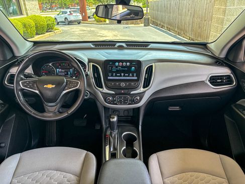 Used 2018 Chevrolet Equinox LT w/ Sun & Infotainment Package FWD image 25
