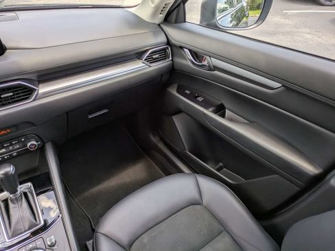 Used 2020 MAZDA CX-5 Touring FWD image 19