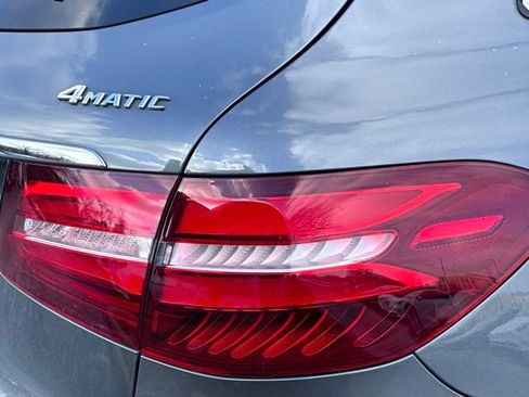 Used 2019 Mercedes-Benz GLC 300 4MATIC image 9