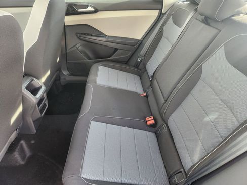 New 2026 Volkswagen Taos S image 10