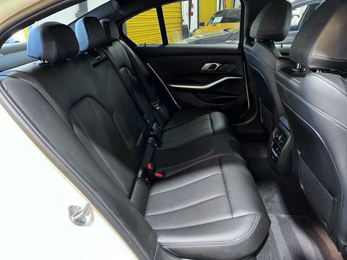 Used 2023 BMW 330i Sedan w/ M Sport Package RWD image 18