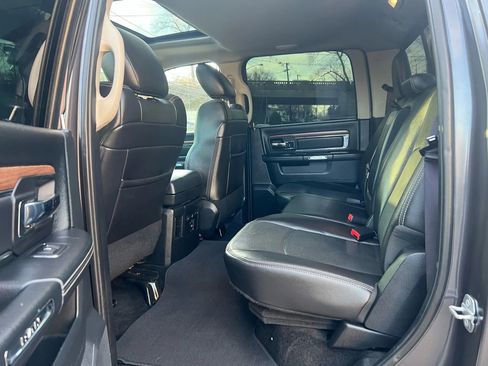 Used 2015 RAM 1500 Laramie w/ Convenience Group image 30